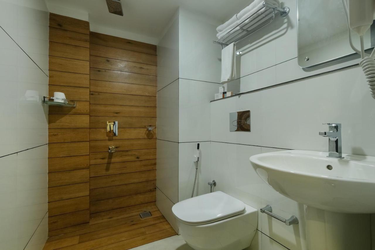 The Heartland Business Hotel, Trivandrum Thiruvananthapuram Exteriör bild
